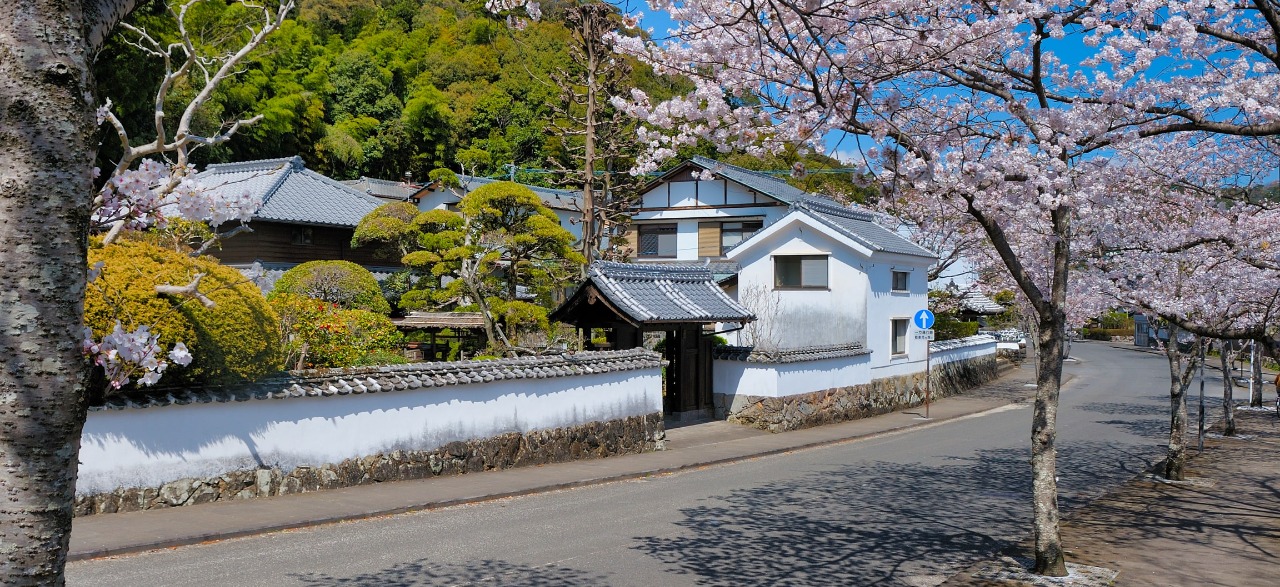 歴史と文学のみち｜佐伯市城下東町