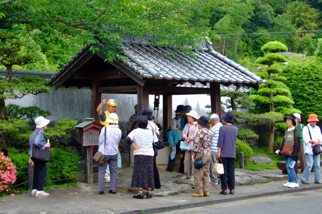 ガイド風景｜三義井